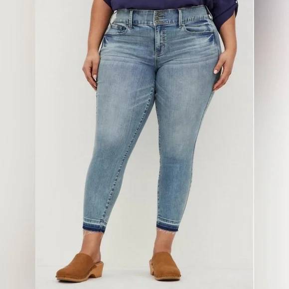 Torrid - Super Soft High Rise Jeggings - Picture 2 of 7